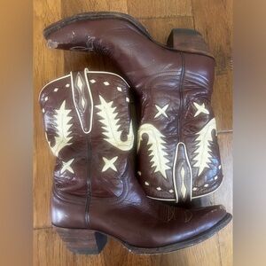 Brown vintage cowboy boots